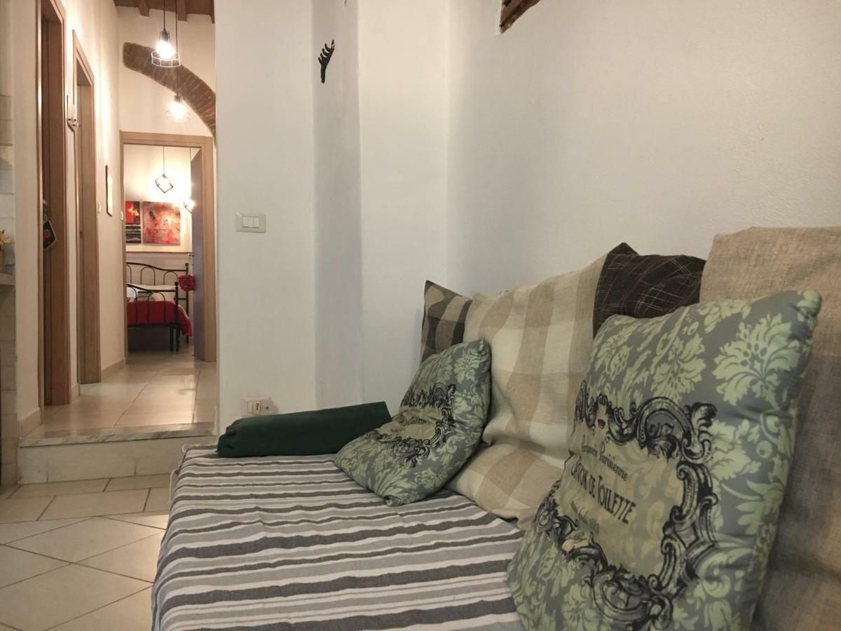 New Maria'S House Livorno. Il Cisternone Apartment Luaran gambar