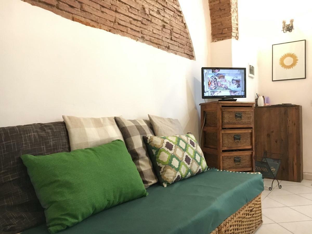 New Maria'S House Livorno. Il Cisternone Apartment Luaran gambar